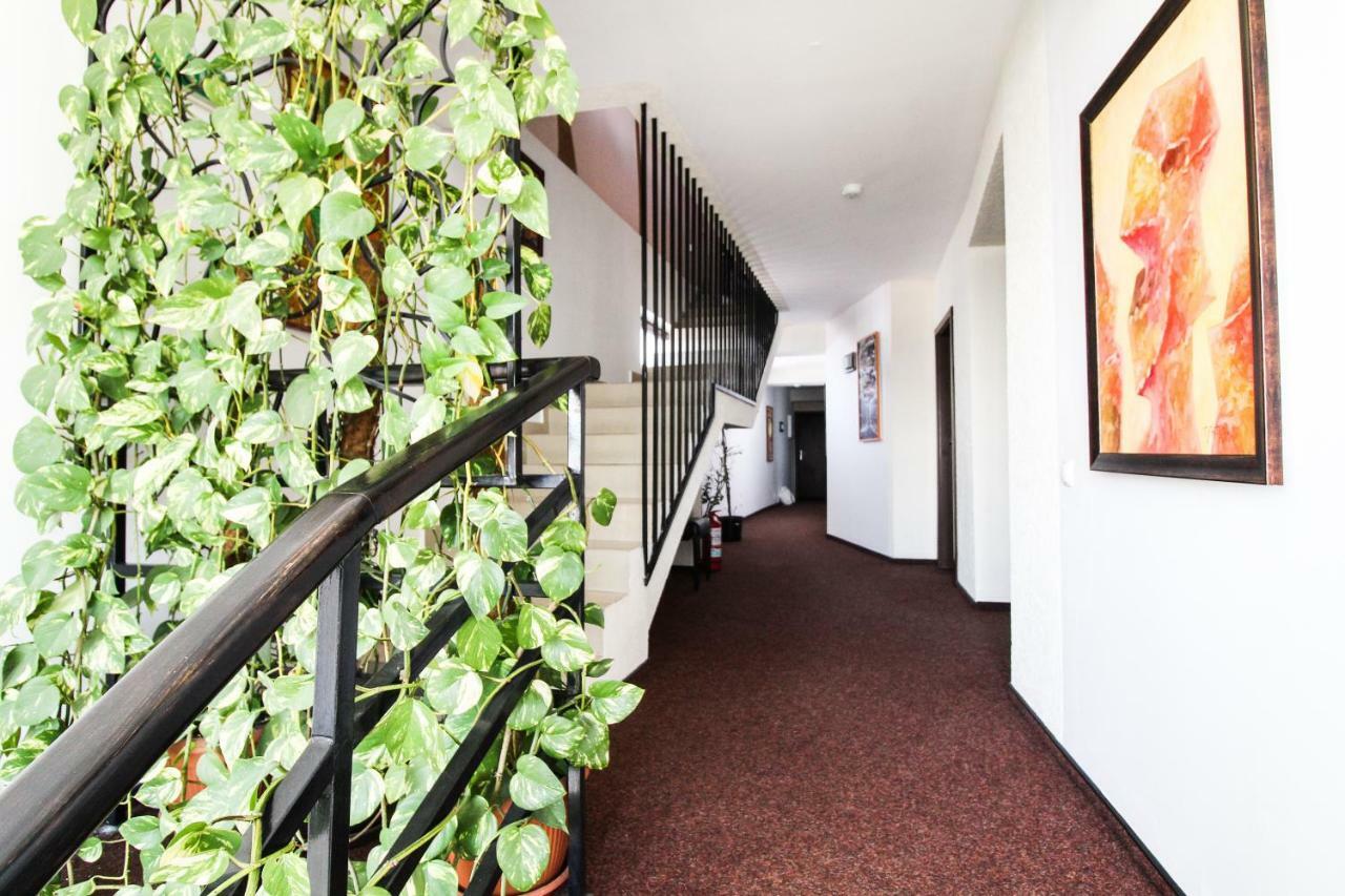 Hotel Razvan Bukareszt Zewnętrze zdjęcie