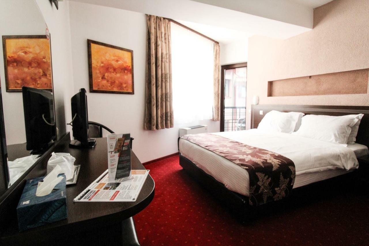 Hotel Razvan Bukareszt Zewnętrze zdjęcie
