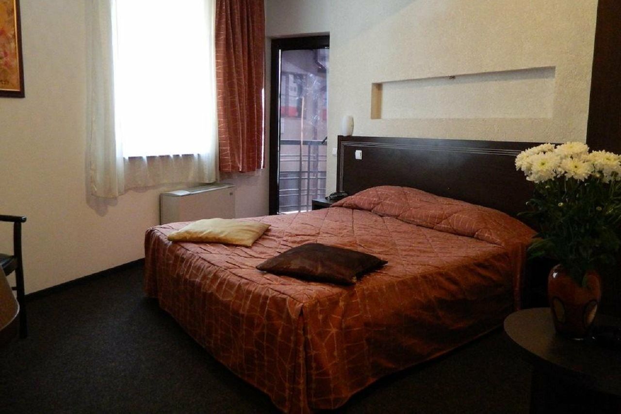 Hotel Razvan Bukareszt Zewnętrze zdjęcie