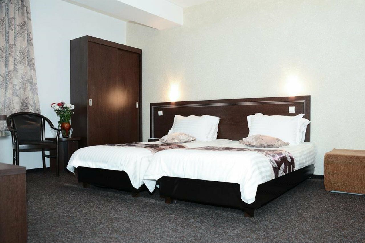 Hotel Razvan Bukareszt Zewnętrze zdjęcie