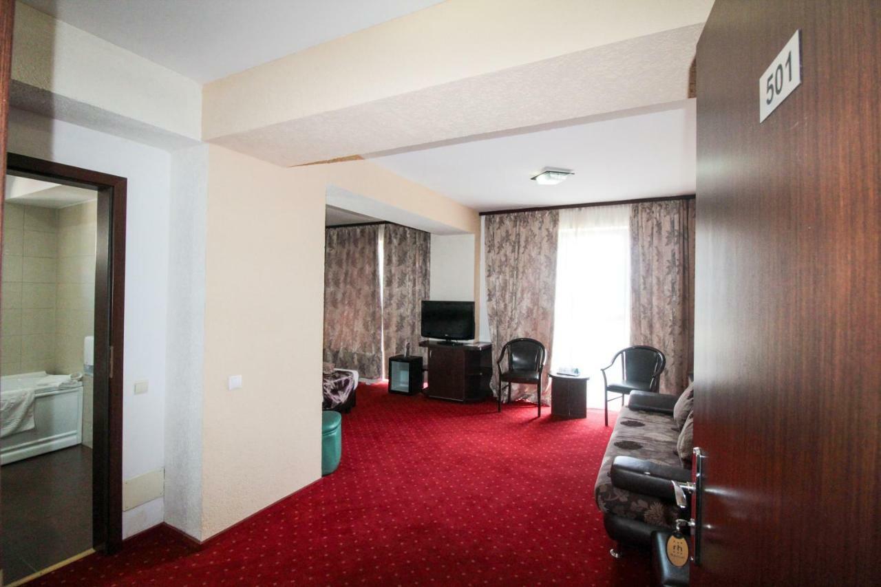 Hotel Razvan Bukareszt Zewnętrze zdjęcie